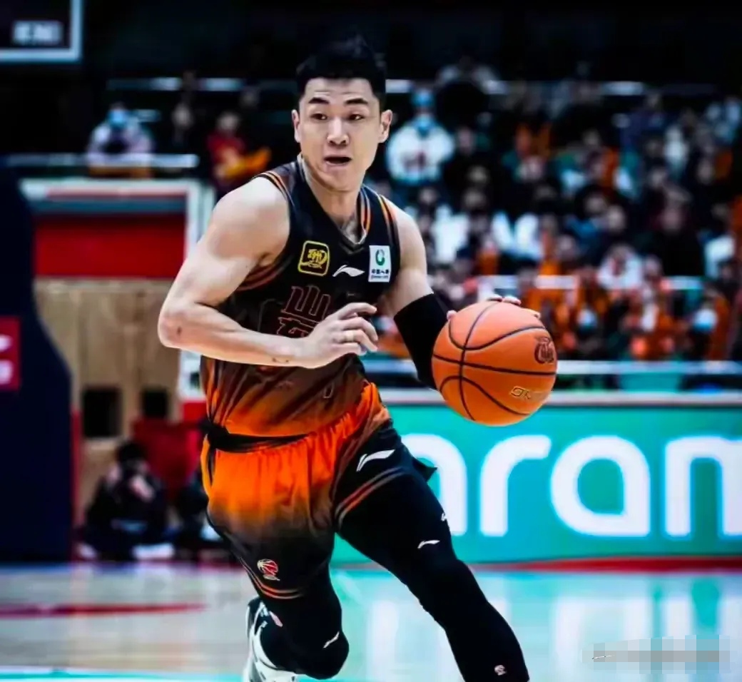 九游网页平台包含广厦男篮内部会议纪要流出——赛前扳平良机，欧超杯使命明确，赛程密集仍需轮换的词条